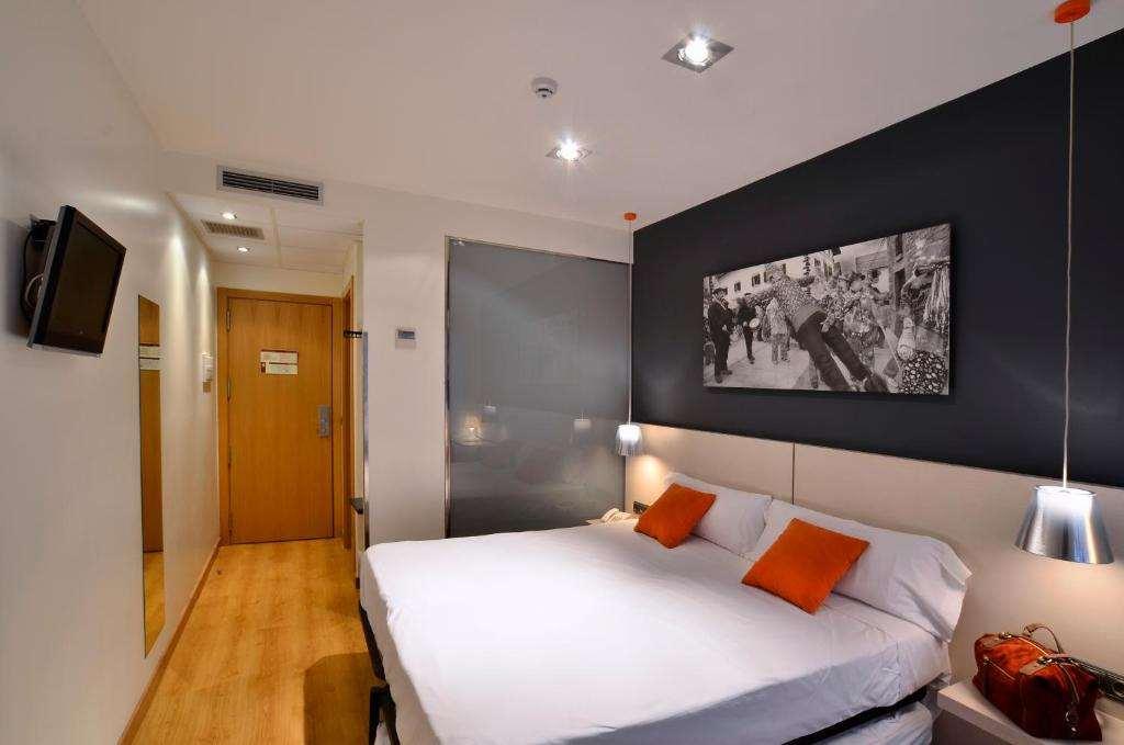 Hotel Bed4U توذيلا الغرفة الصورة